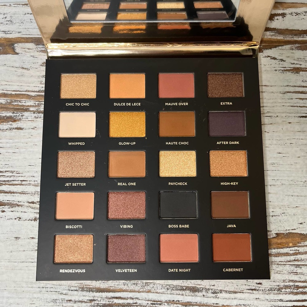 F Iconic London Booming & Gleaming Eyeshadow Palette
